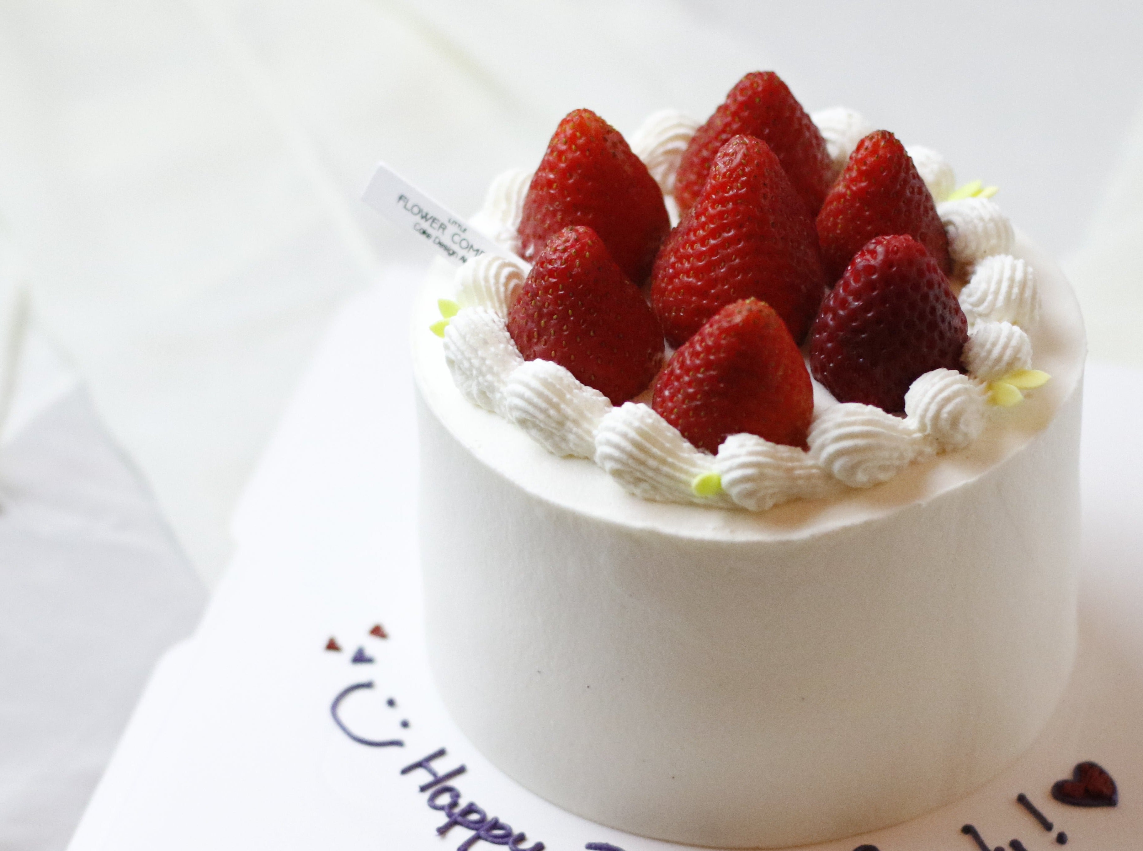 Strawberry cream chiffon cake (Beginner) November 26th 2023 11am-2pm – Little Flower Company Cake Design